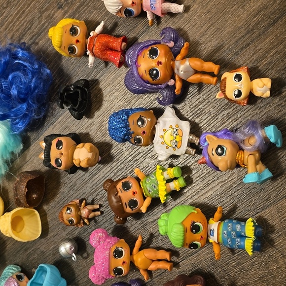 OMG LOL DOLL LOT surprise tots pets ++++ accessories and more - Picture 3 of 4